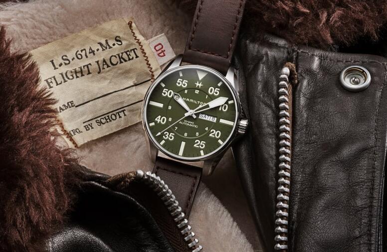 Swiss-made reproduction watches online are distinctive for the khaki green color.